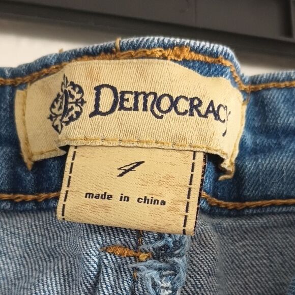 Democracy Embroidered Denim Shorts Women's Size 4 Frayed Cut-off Rainbow Embroid - Picture 3 of 10